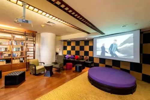 Century Park Hotel